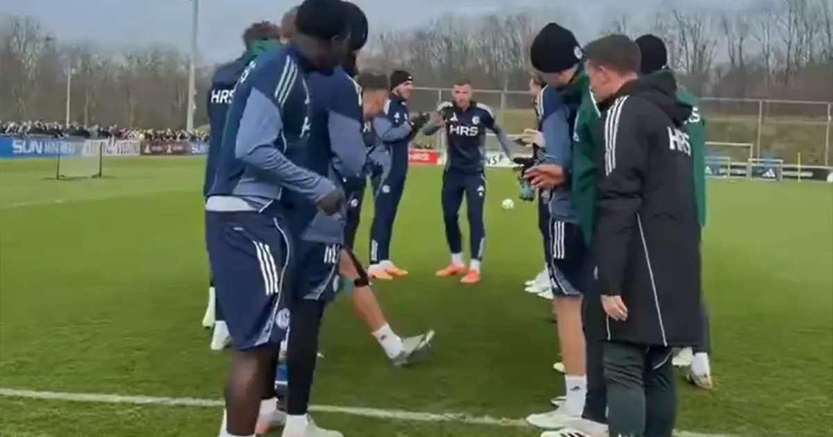 dzeko trening schalke