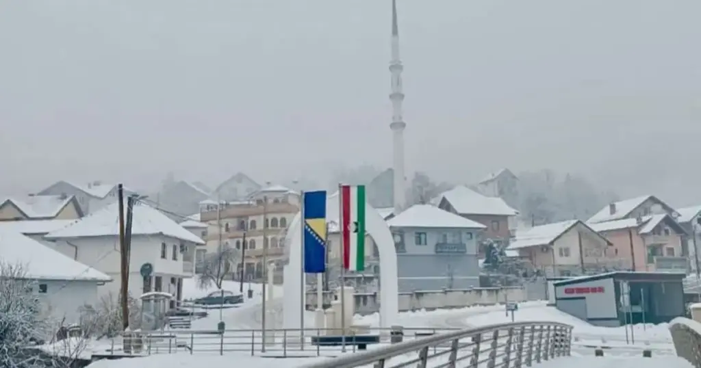 Evakuisana porodica iz naselja Bešlići
