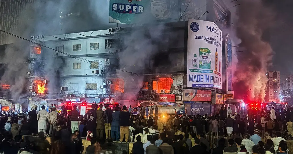 Požar u Karachiju