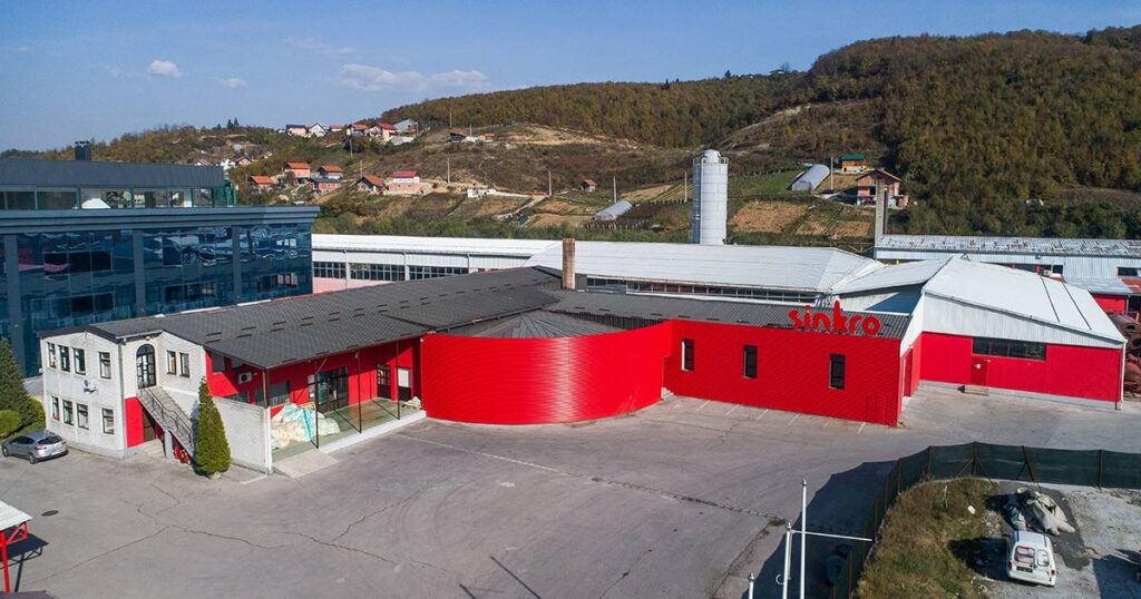 sinkro fabrika namjestaja