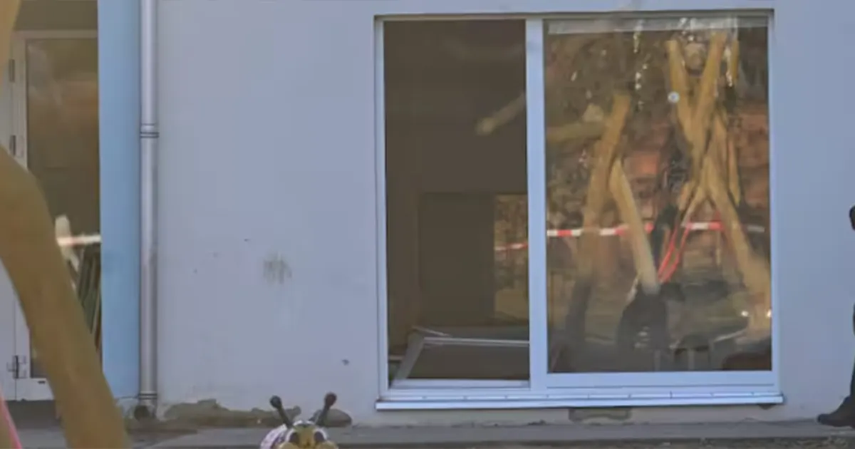 Petogodišnji dječak poginuo nakon što su na njega pala vrata