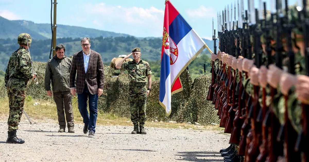 vucic vojska