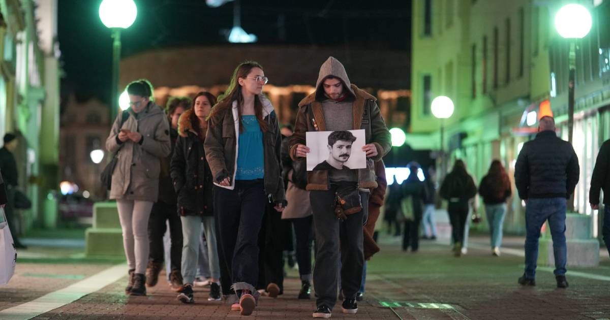 Banjaluka uz Sarajevo: Građani minutom šutnje odali počast Erdoanu Morankiću