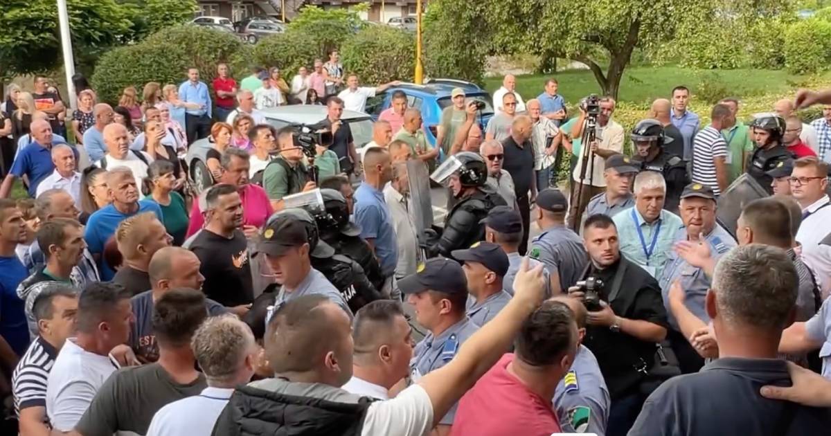 Detalj sa sukoba između pristalica PDA i SDA iz 2023.