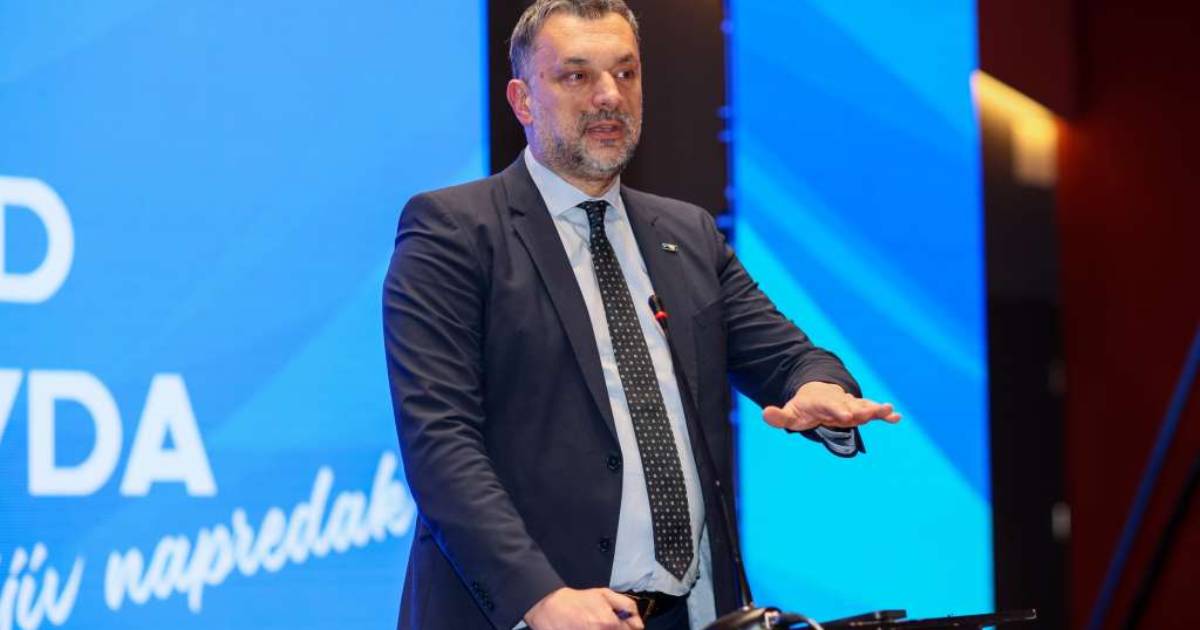 Elmedin Konaković