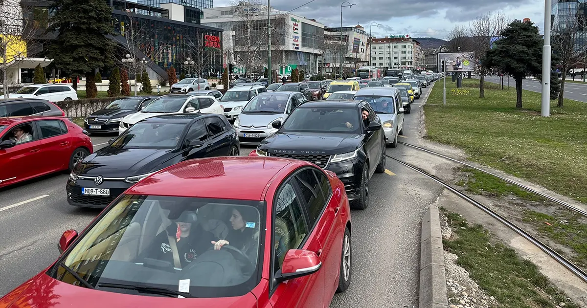Saobraćajni kolaps nakon nesreće