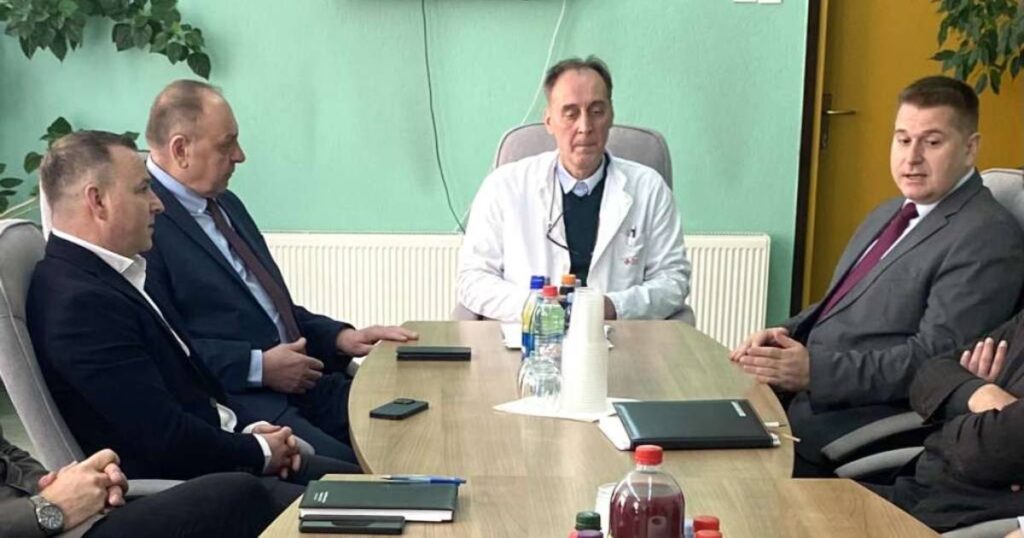 U Vareš stigli ministar i direktor: Testirat ćemo 350 djece