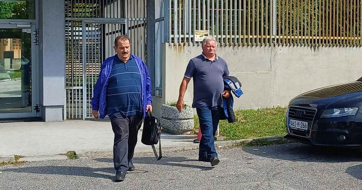 Ljuban Vuković (desno) sa advokatom Slobodanom Perićem
