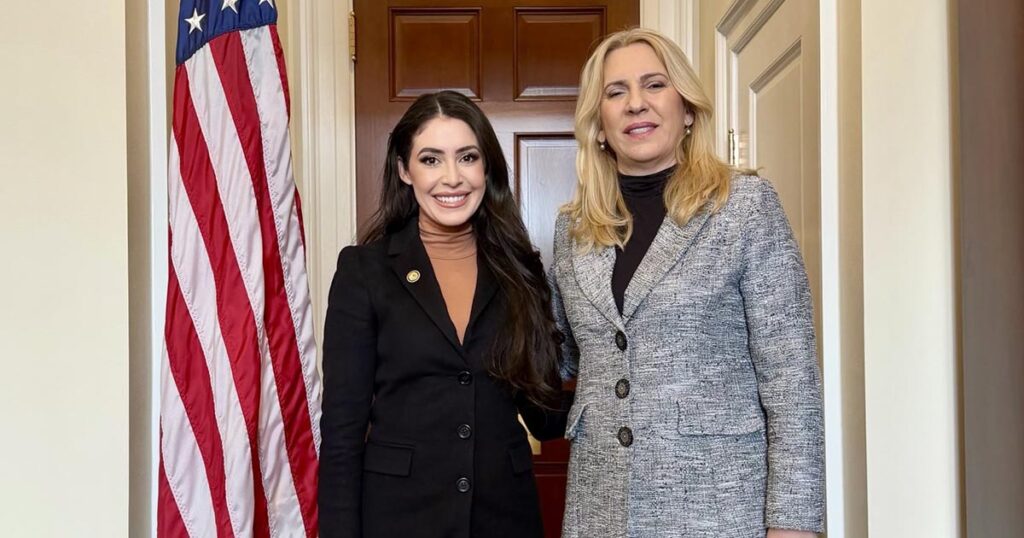 Anna Paulina Luna i Željka Cvijanović