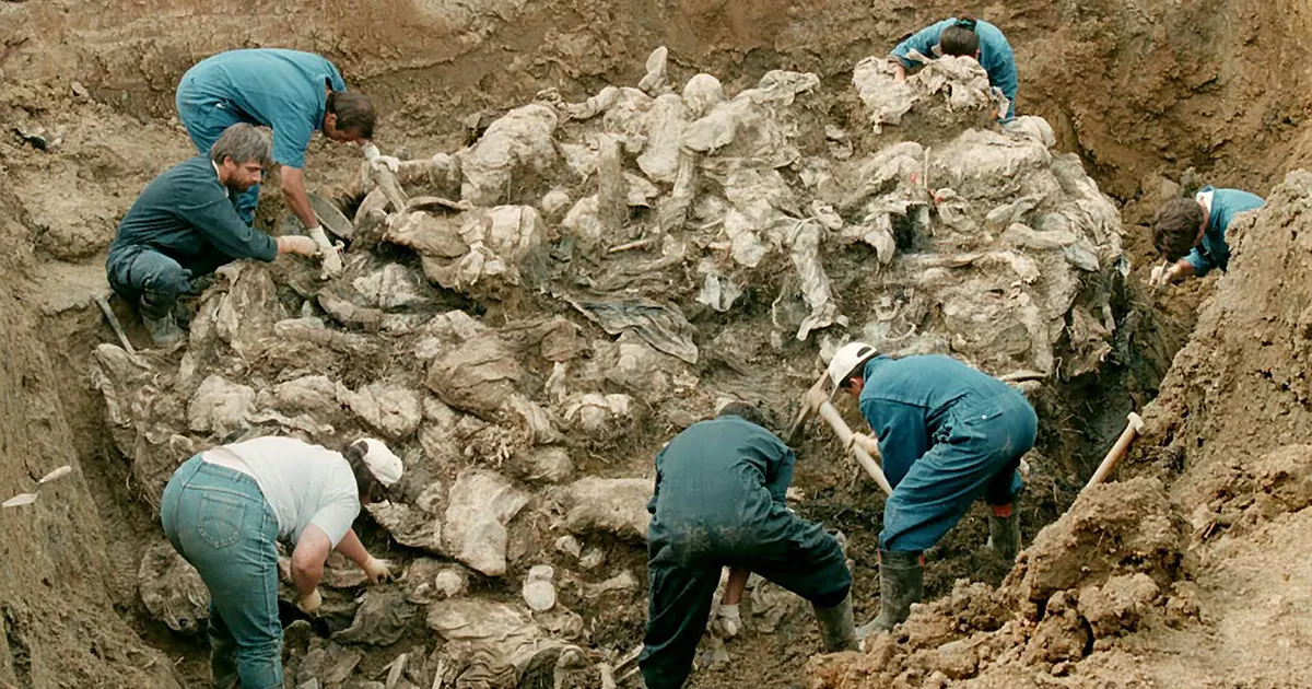 Jedna od masovnih grobnica u kojoj su pronađene žrtve genocida
