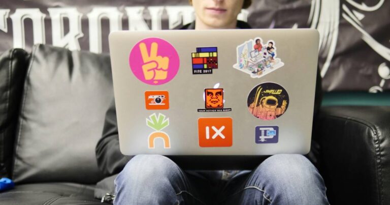 Skoro polovina mladih ljudi preferira svijet bez interneta