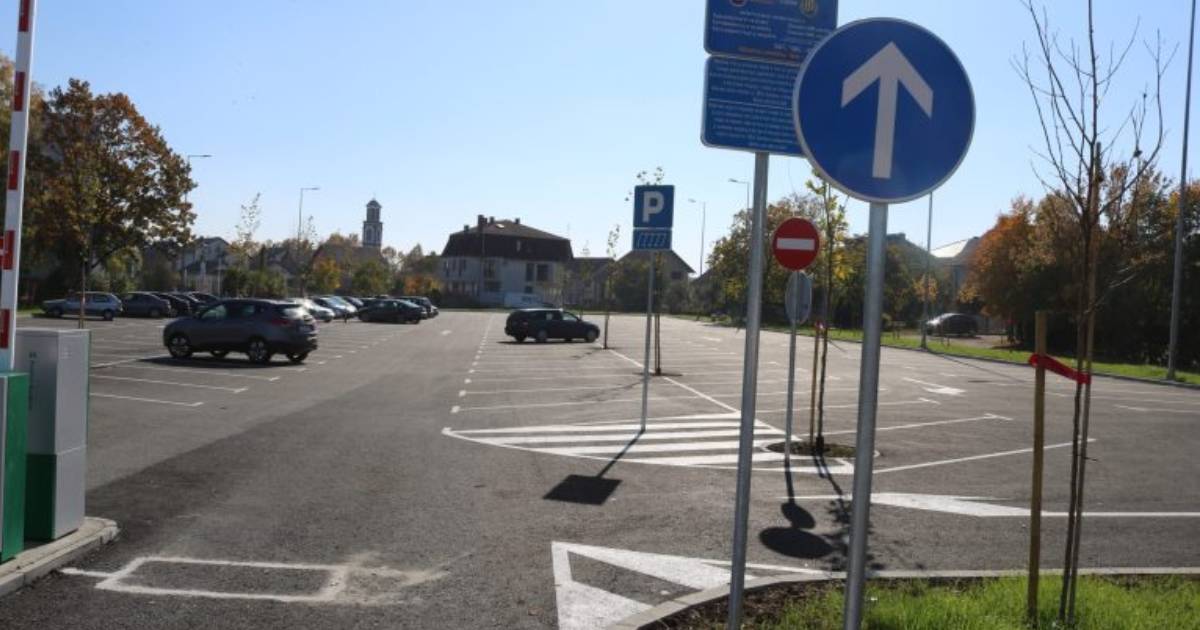 parking brčko