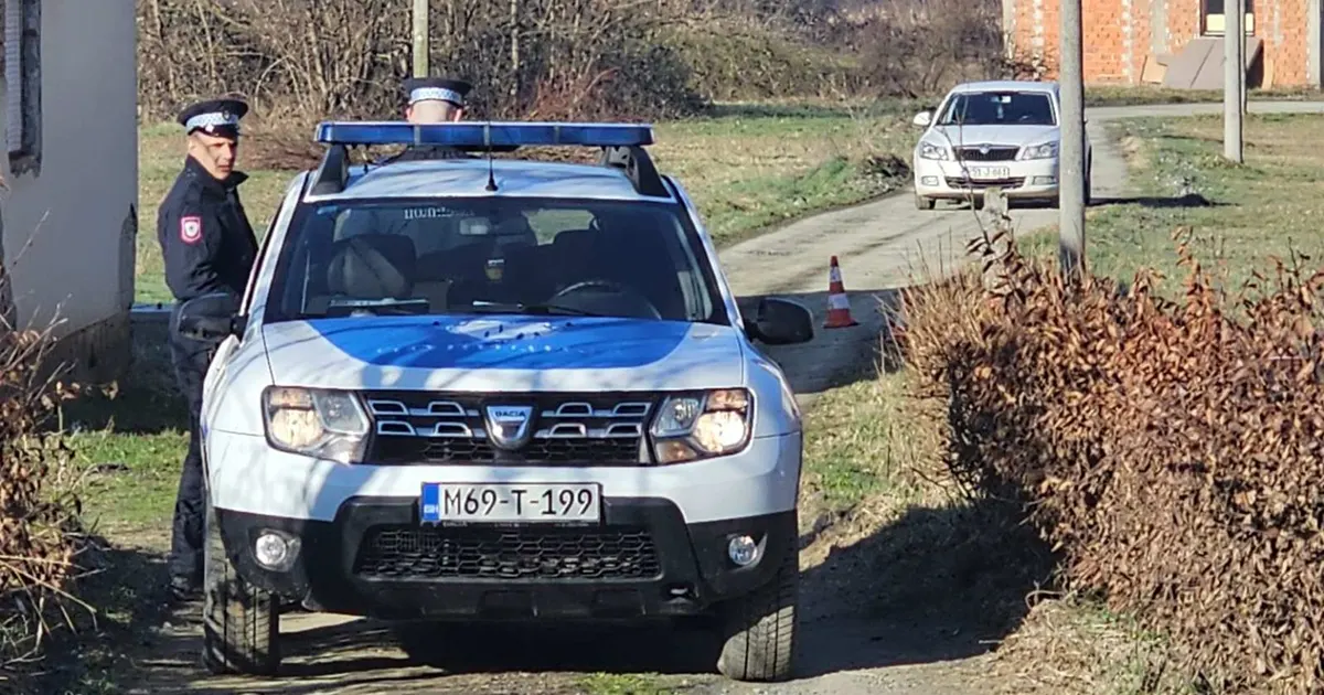 Tijelo žene pronađeno u dvorištu kuće, naložena obdukcija