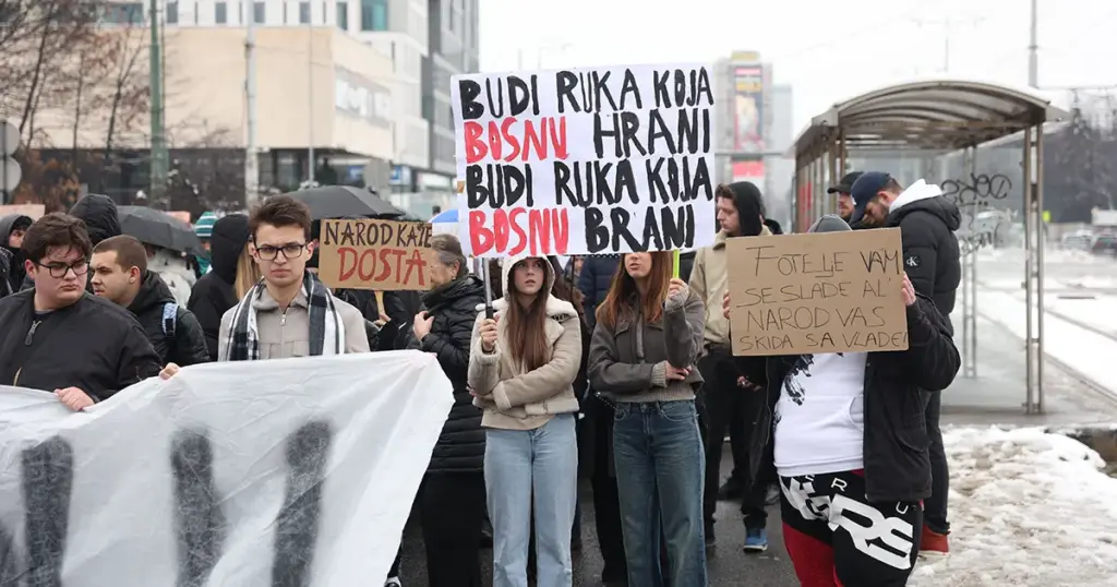 Na protestima je i Muriz Memić