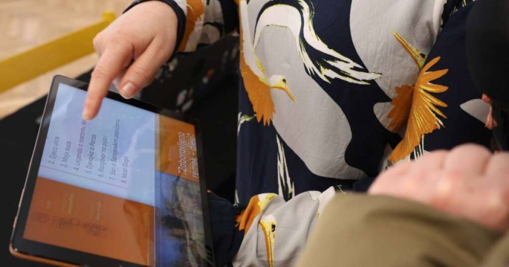 Digitalna knjiga “Putovanje kroz umjetnost BiH” kao vodič kroz inkluzivnu umjetnost