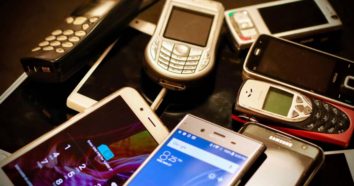Strah od digitalnog nadzora: Britanci najavljuju povratak starim modelima mobitela