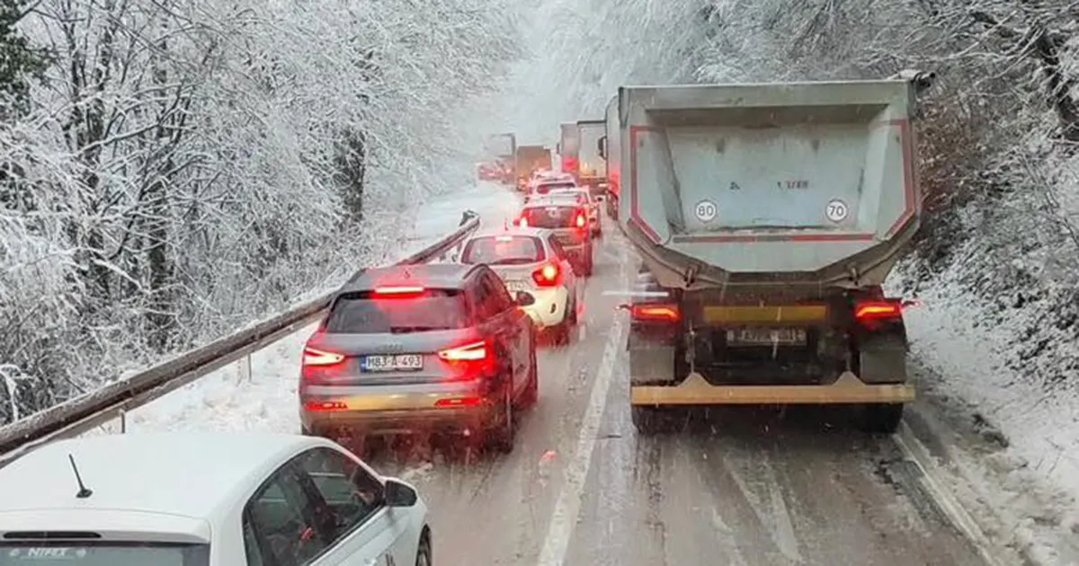 Zastoj u Stuparima, na putu Sarajevo - Tuzla