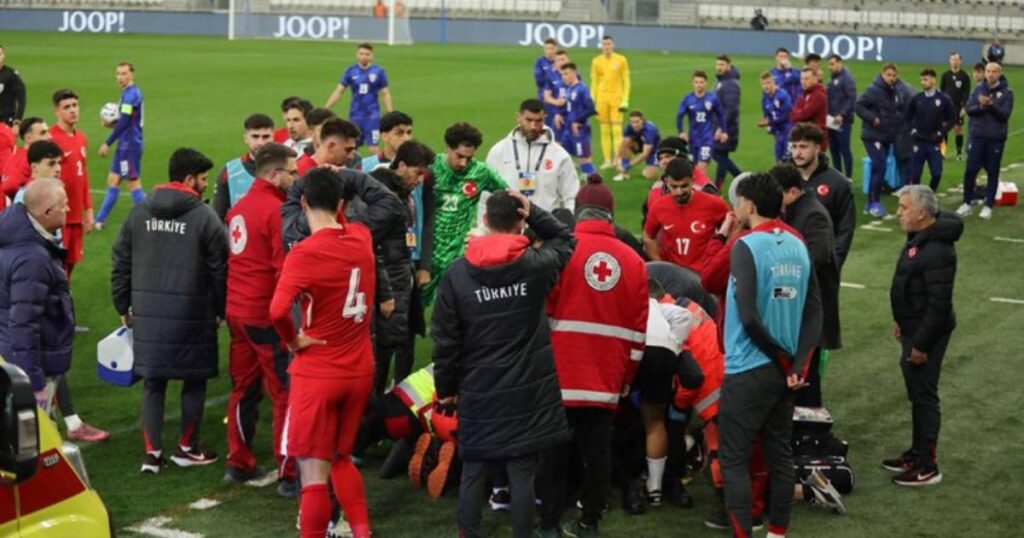 Turski selektor nakon burne reakcije pao i udario bradom o tlo, odvezla ga hitna