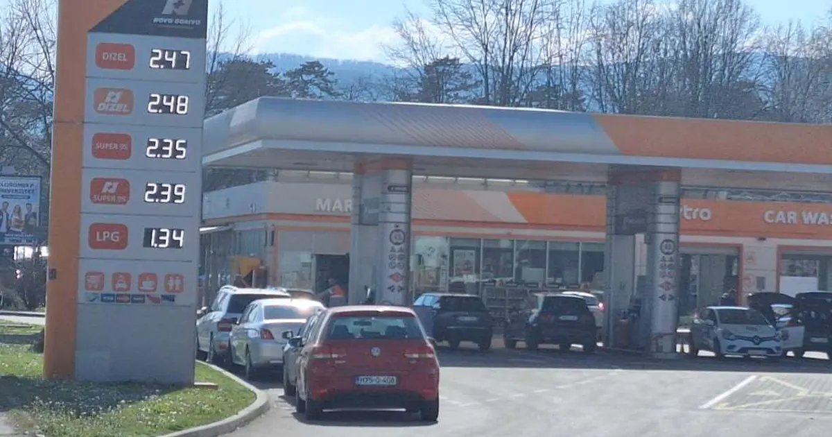 Banja Luka - Gorivo skuplje za deset feninga