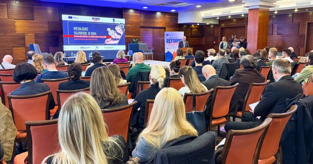 Medijske slobode u BiH: Reformska agenda kao prilika, politička opstrukcija kao realnost