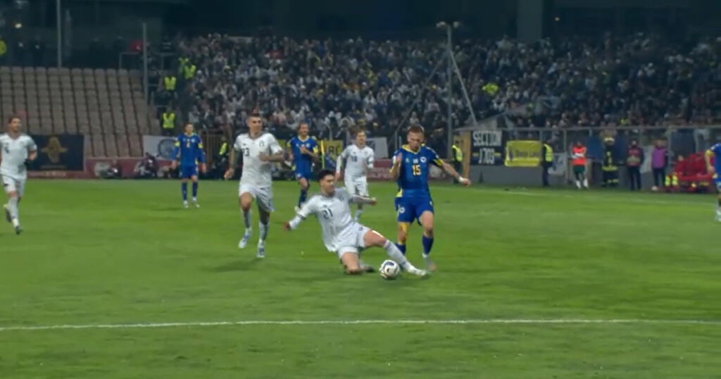 BiH ima šansu, drugo poluvrijeme igramo s igračem više!