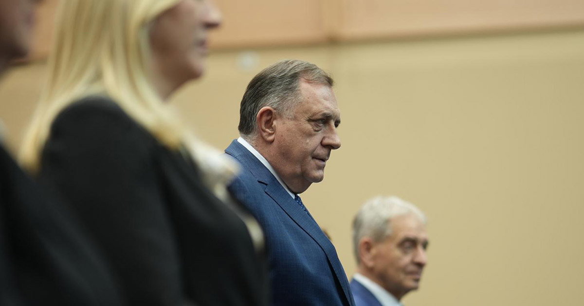 Dodik jednom objavom na društvenim mrežama “naredio” povlačenje spornog zakona iz NSRS-a