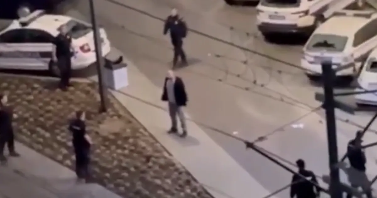 napao policajce
