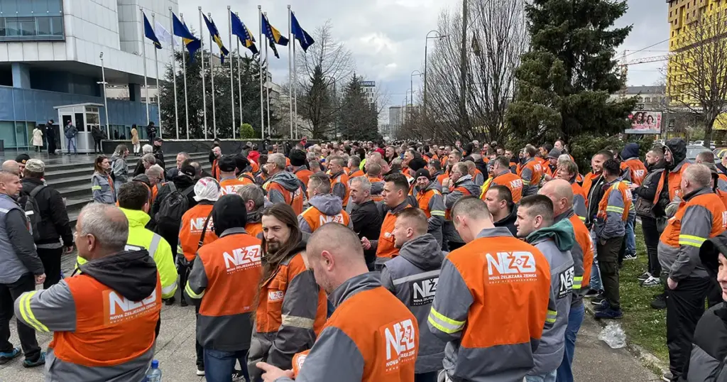 Radnici Nove željezare Zenica protestuju u Sarajevu: “Situacija je više nego ozbiljna”