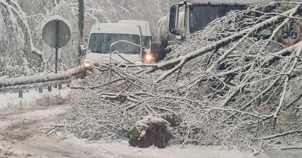 Snijeg napravio haos širom BiH, evo gdje je najteže stanje