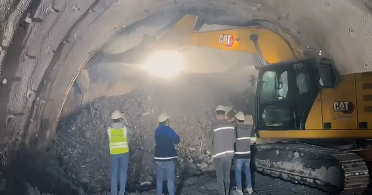 Probijen tunel Crni Vrh na dionici Medakovo – Ozimice