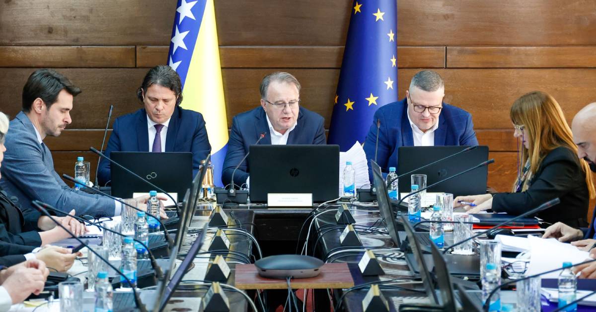 Vlada FBiH netransparentno i bez kriterija podijelila 50 miliona KM!