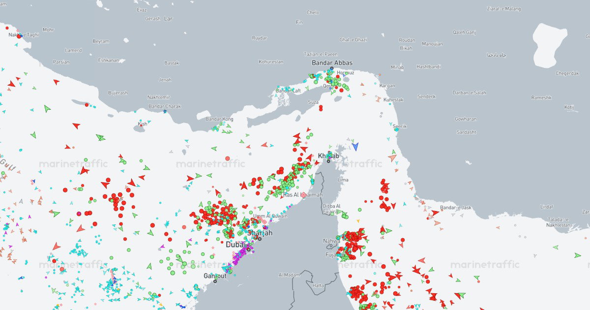 Satelitske snimke pokazuju da brodovi ne prolaze kroz Hormuz