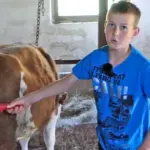 dječak asim