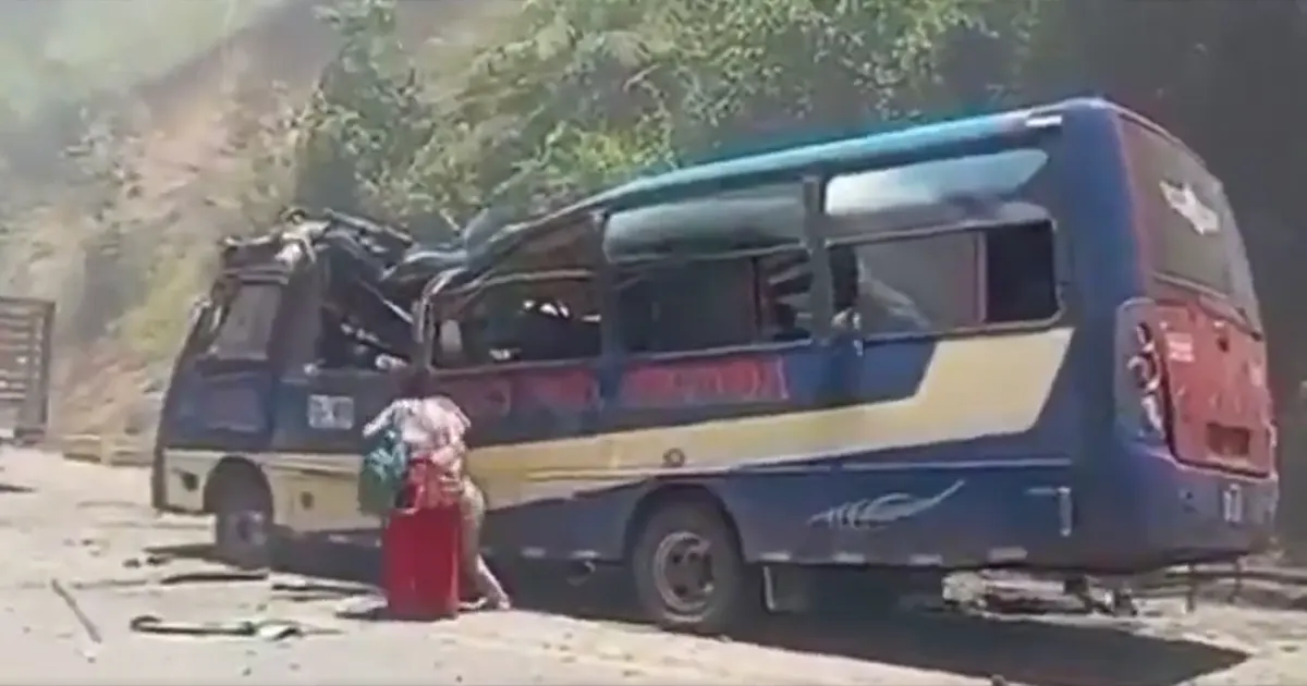 auobus kolumbija eksplozija