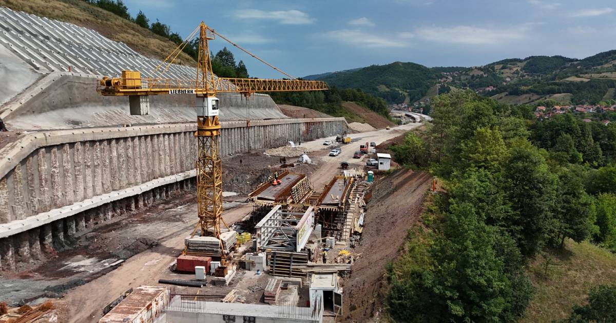 Gradilište dionice autoputa na Koridoru 5C između Zenice i Doboja