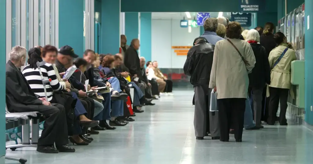 bolnica pacijenti čekaonica