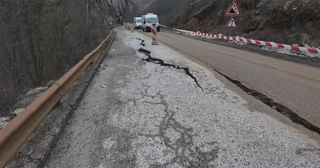 Loše ceste i nedostatak saobraćajne kulture u BiH godišnje odnose skoro 300 života