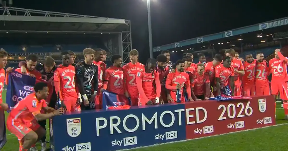 Slavlje igrača Coventryja nakon promocije u Premiership