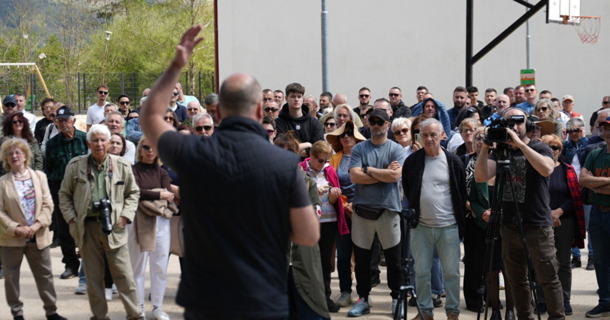 Protesti u Jezeru