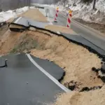 Zbog odrona zemljišta zatvoren magistralni put Tuzla - Bijeljina