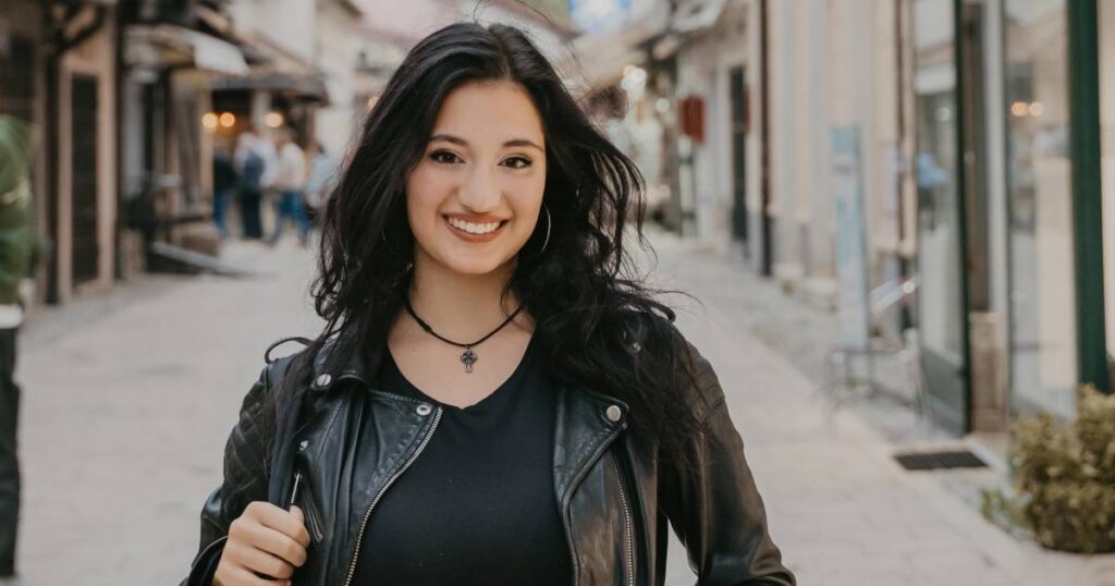 Premijerno pogledajte spot za pjesmu “Brza kola” mlade umjetnice Laure Marin