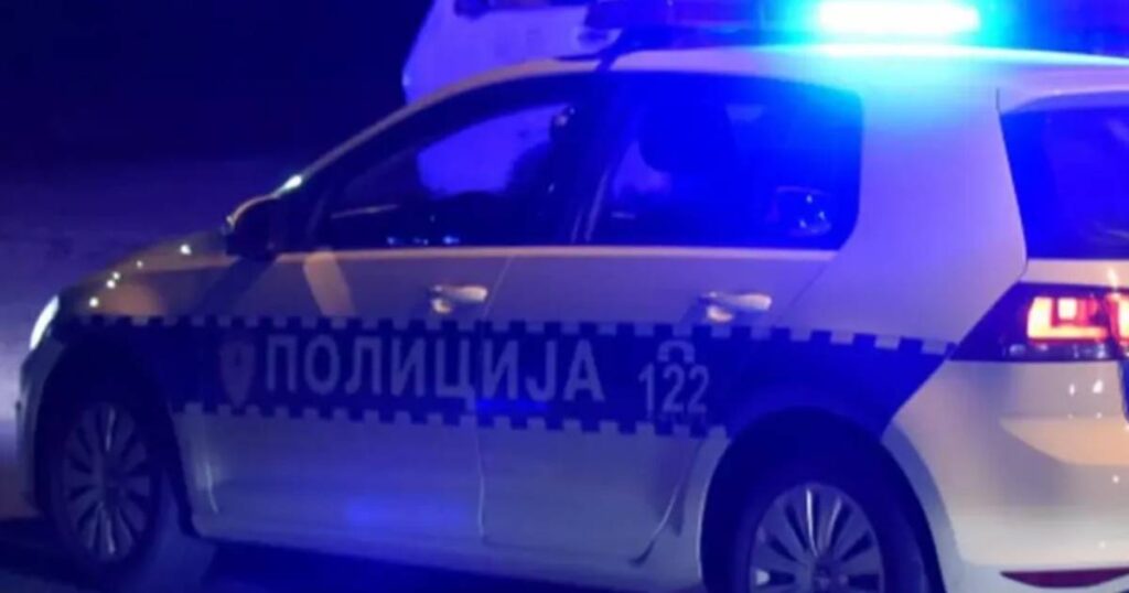 Opsadno stanje: Mladić držao bombu i prijetio, porodica bila u kući