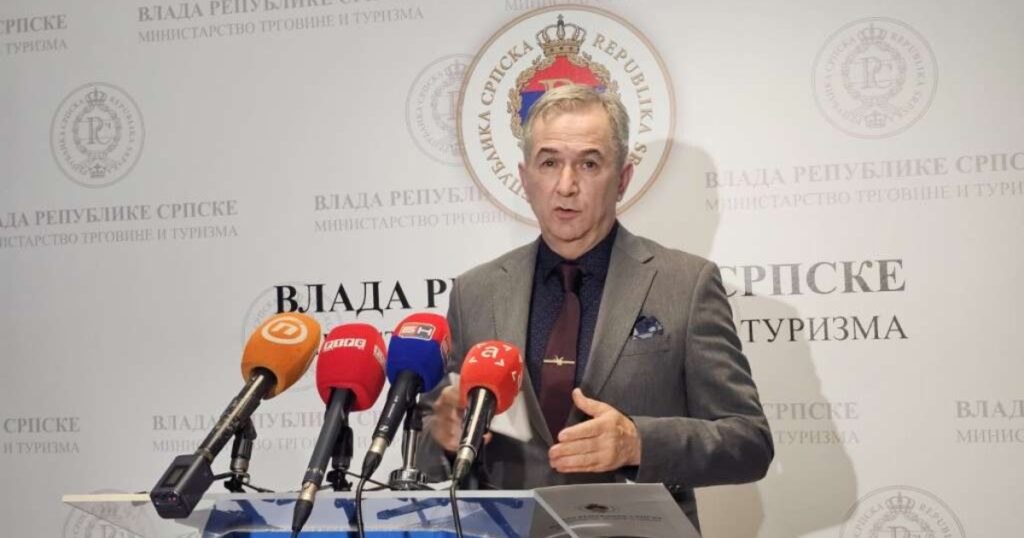 ministar Ned Puhovac