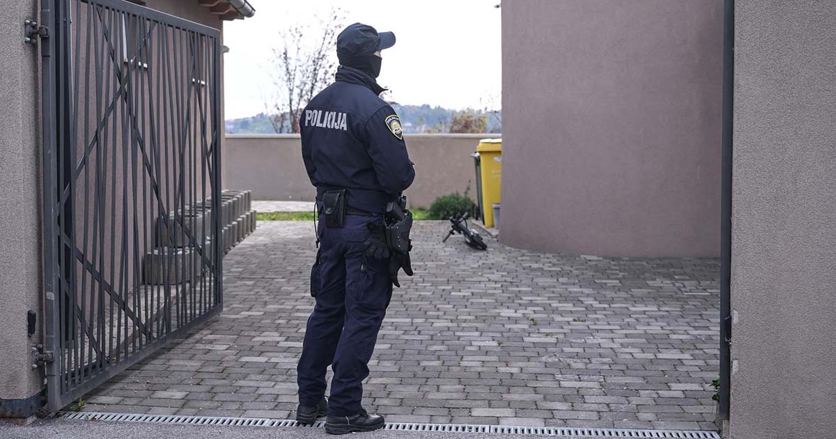 13.04.2026., Zagreb - Jucer oko 23 sata muskarac je pronadjen mrtav u stanu na Sestinskom trgu 9, a policija je ubrzo potvrdila da je rijec o nasilnoj smrti