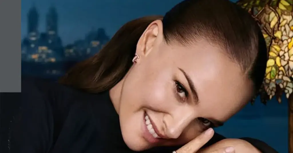 “To je čudo”: Slavna glumica u 44. godini očekuje treće dijete