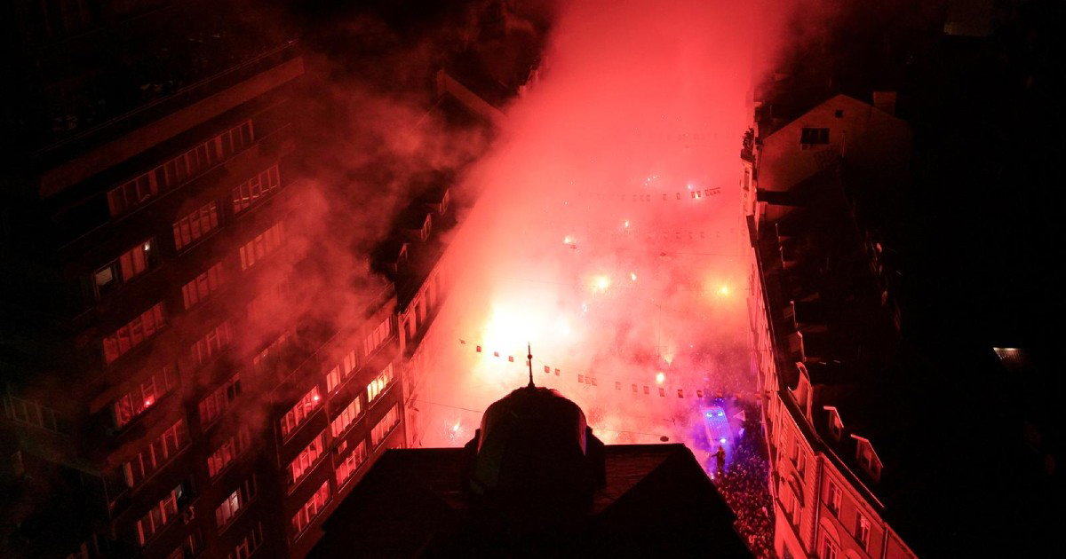 Pogled iz zraka na doček nogometne reprezentacije BiH u Sarajevu