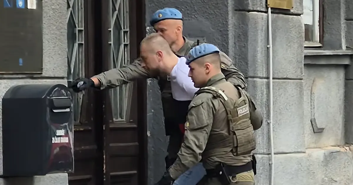Privođenje jednog od osumnjičenih