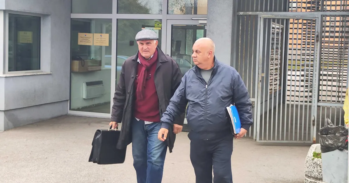 Vojin Pavlović (desno) i njegov branilac Mirko Blagojević