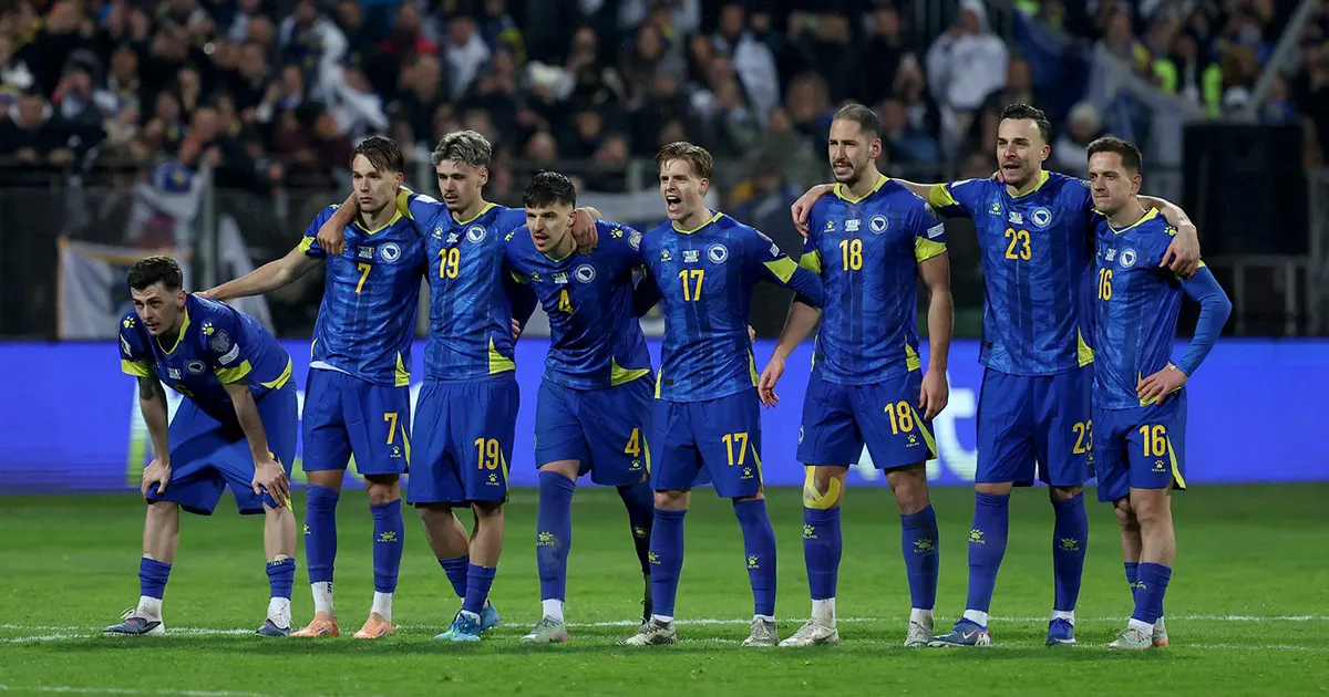 Reprezentativci BiH tokom izvođenja jedanaesteraca protiv Italije