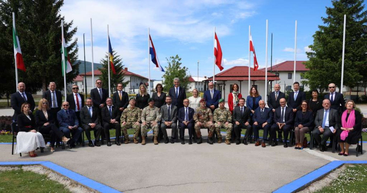 AMbasadori u sjedištu EUFOR-a u Sarajevu